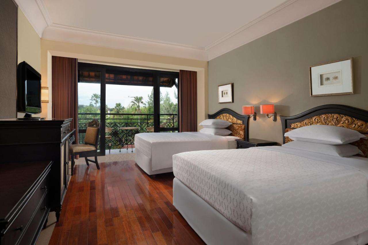 Mustika Yogyakarta Resort And Spa Maguwo Exterior foto