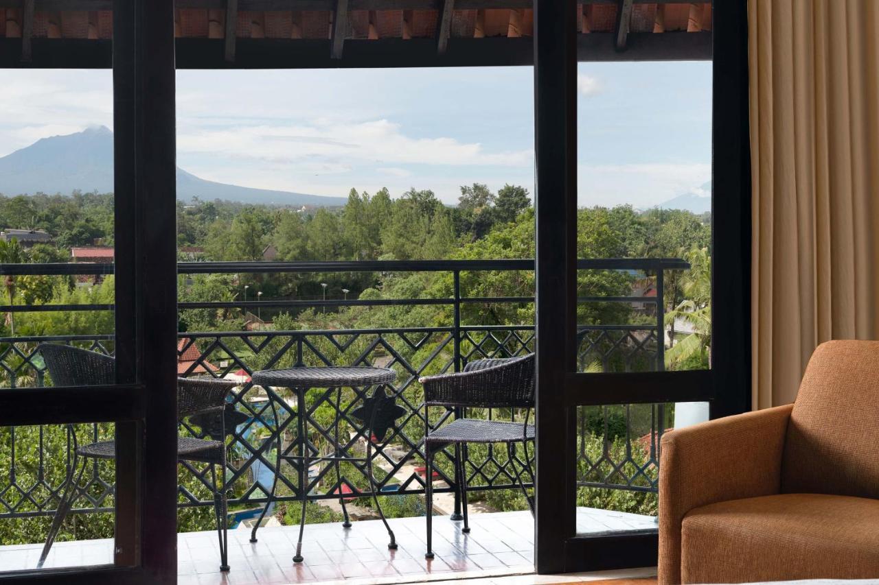 Mustika Yogyakarta Resort And Spa Maguwo Exterior foto